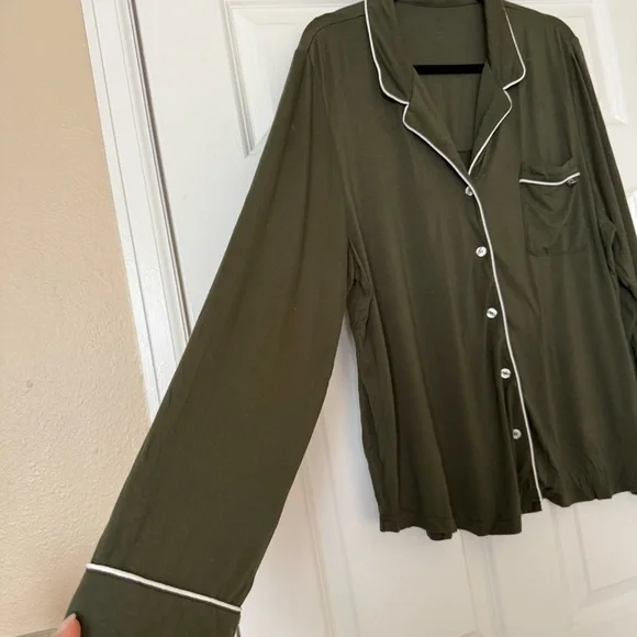 Cozy Earth Pajama Set in Green Size XL - Picture 4 of 16